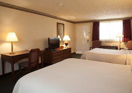Quality Breeze Manor Breezewood